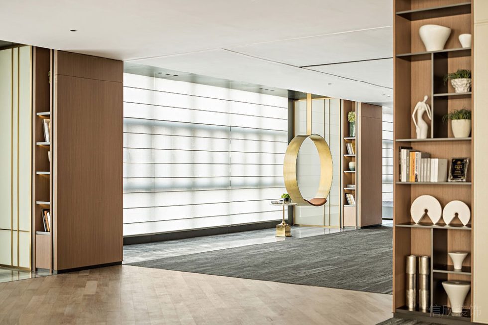 輕奢風(fēng)格辦公場所案例過廊設(shè)計(jì)裝修圖