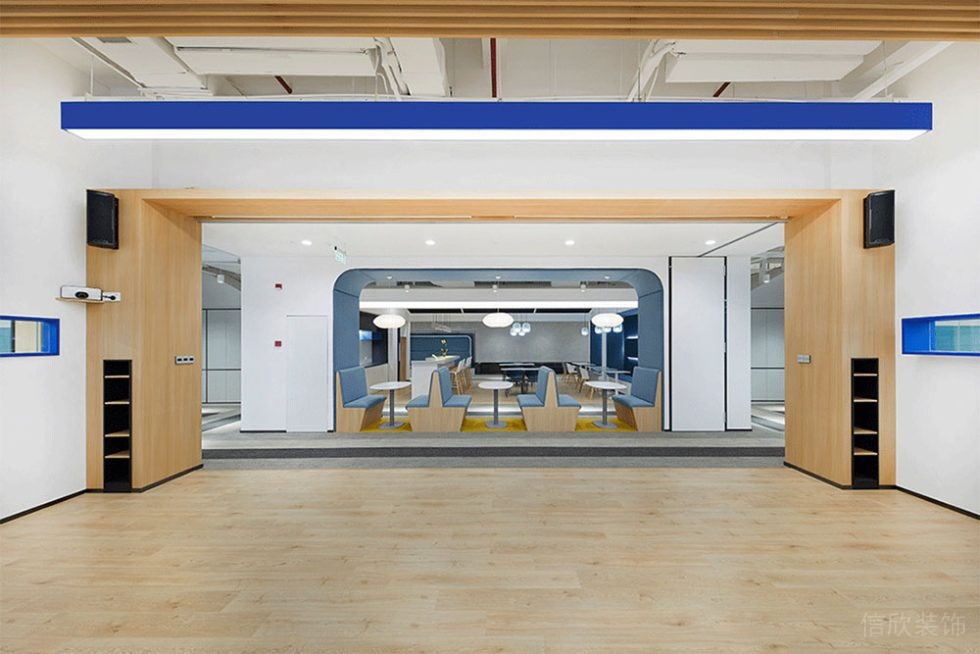 現(xiàn)代北歐風(fēng)辦公空間案例廊廳培訓(xùn)活動區(qū)裝修圖