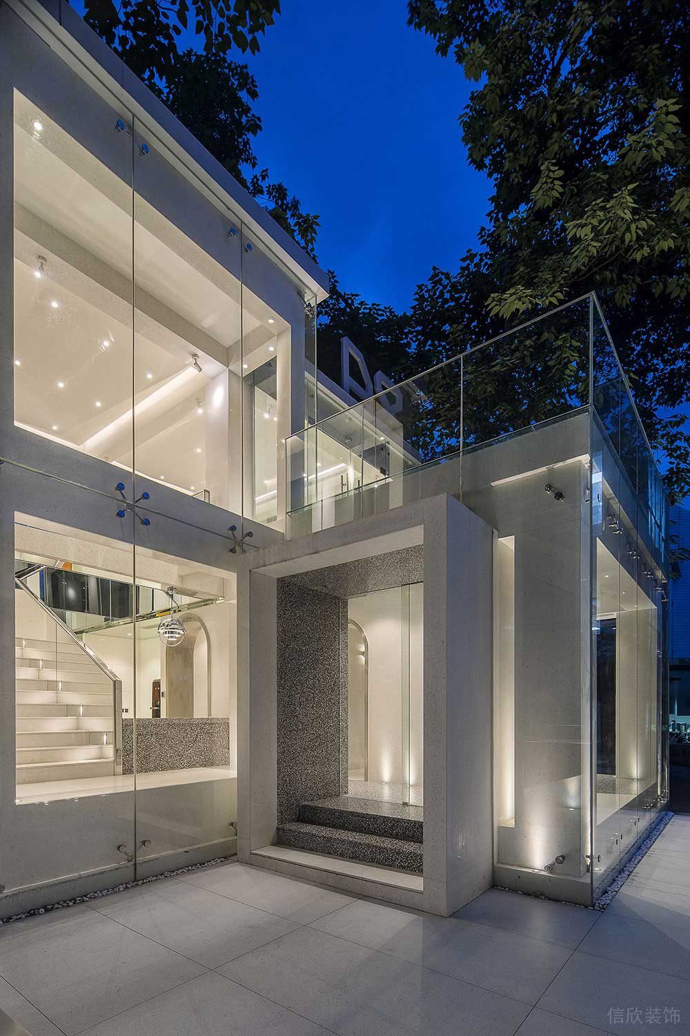 現(xiàn)代風格辦公場所案例外立面實景圖