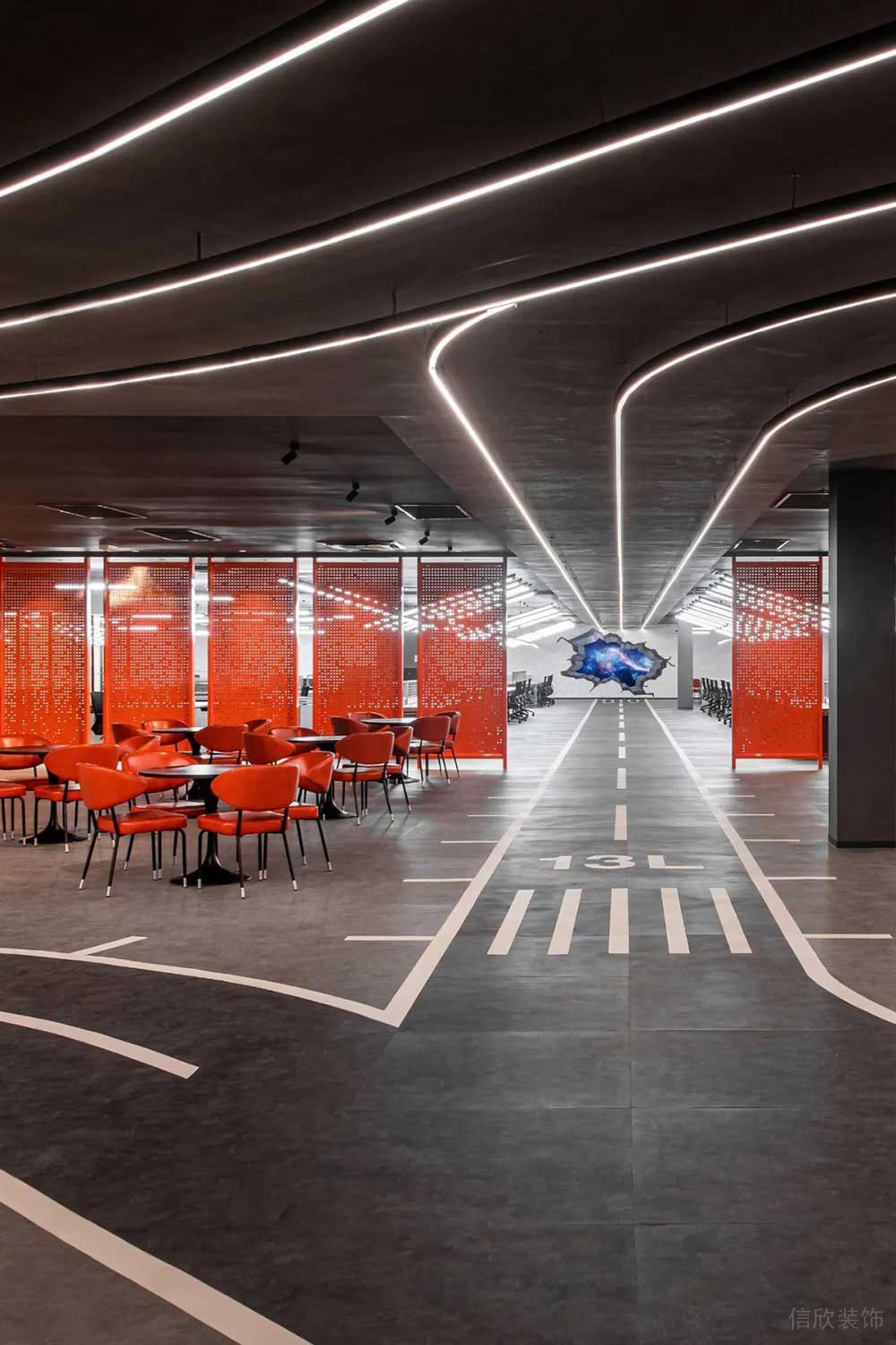 現(xiàn)代工業(yè)風辦公空間特色商務洽談廳裝修圖