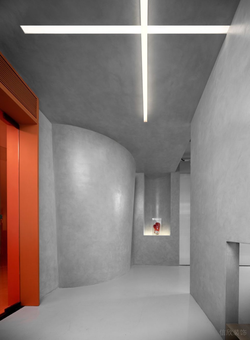 現(xiàn)代工業(yè)風辦公是過廊設計裝修圖