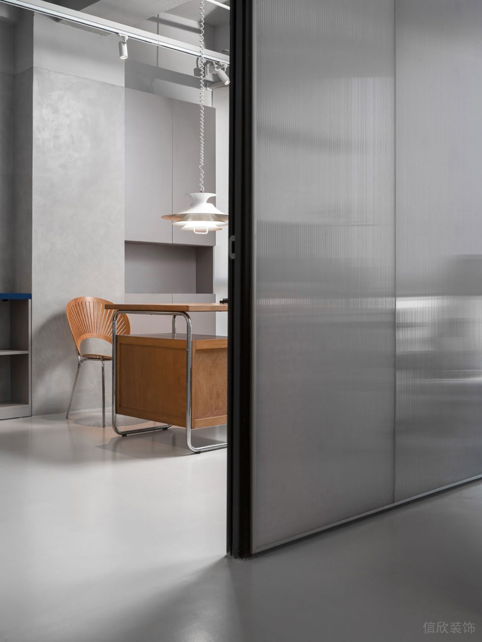 現代工業風商務辦公空間主管辦公室設計裝修圖