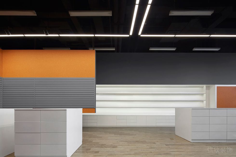 現(xiàn)代工業(yè)風商務(wù)辦公空間資料室裝修圖