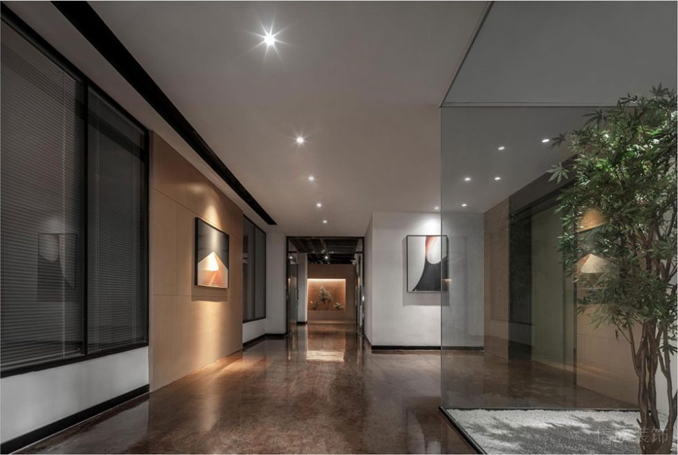 現(xiàn)代簡約風(fēng)格辦公場所案例過道空間設(shè)計裝修圖