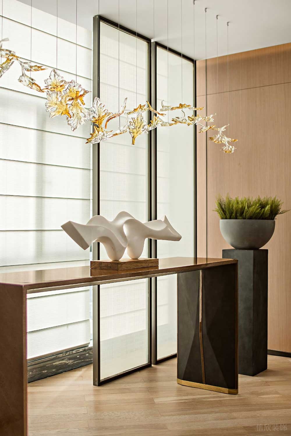現(xiàn)代輕奢風(fēng)格辦公場所案例玄關(guān)設(shè)計(jì)裝修圖