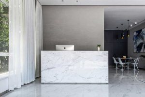 大理石前臺區(qū)簡約風現(xiàn)代辦公室裝修