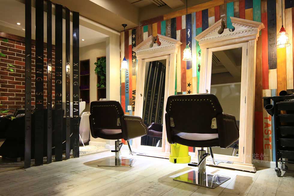 深圳寶安小美發店發型區裝修設計 深圳寶安小美發店發型區裝修設計