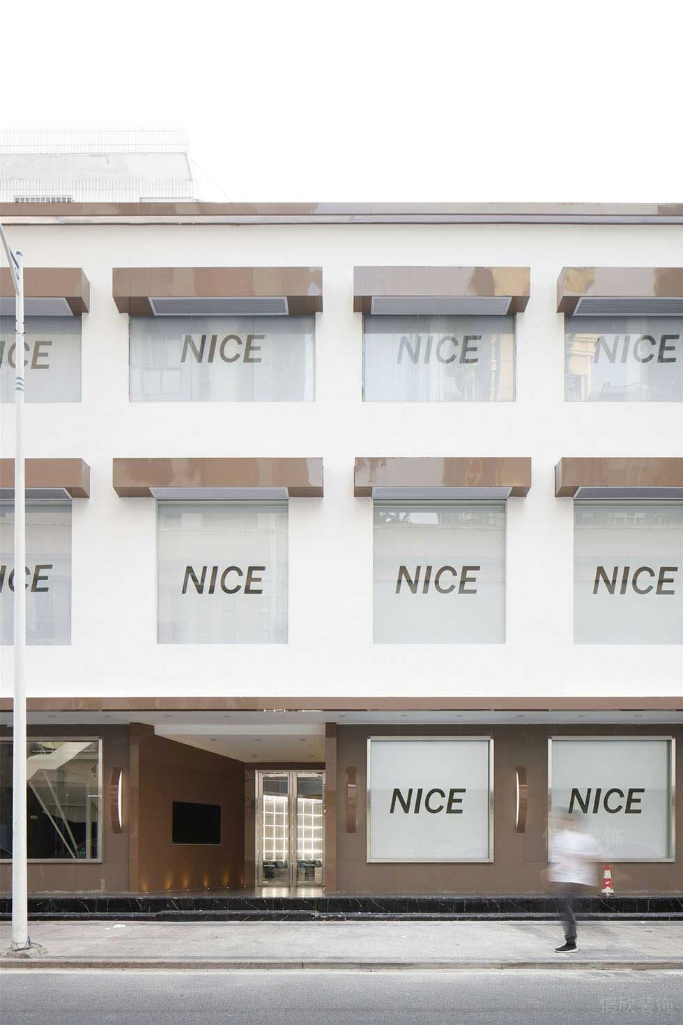 廣東深圳大型美容美發店外立面裝修設計 廣東深圳大型美容美發店外立面裝修設計