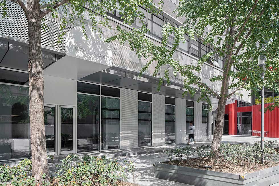 工作室戶外休息區外觀設計效果圖玻璃墻體效果