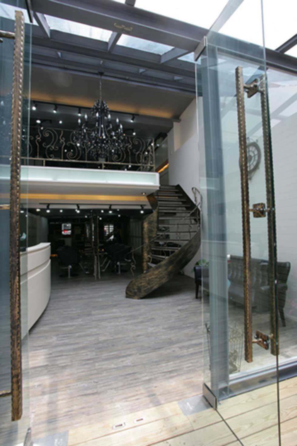 100平米復式美發店入戶裝修設計 100平米復式美發店入戶裝修設計