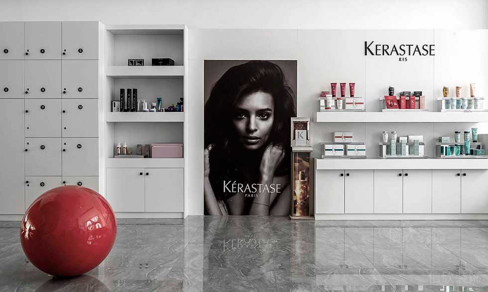 深圳羅湖美發設計工作室沙龍展示柜裝修工程 深圳羅湖美發設計工作室沙龍展示柜裝修工程