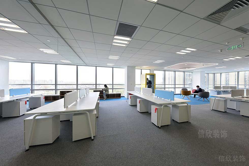 簡(jiǎn)約風(fēng)格公司敞開(kāi)式辦公區(qū)設(shè)計(jì)圖