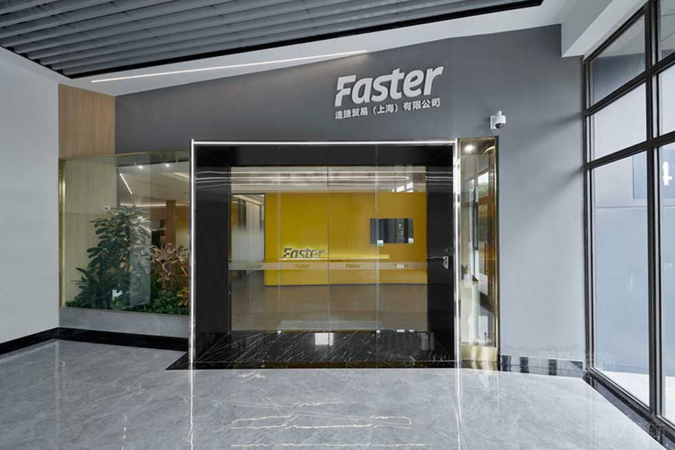 現(xiàn)代風(fēng)格辦公室入口自動(dòng)玻璃門(mén)效果圖