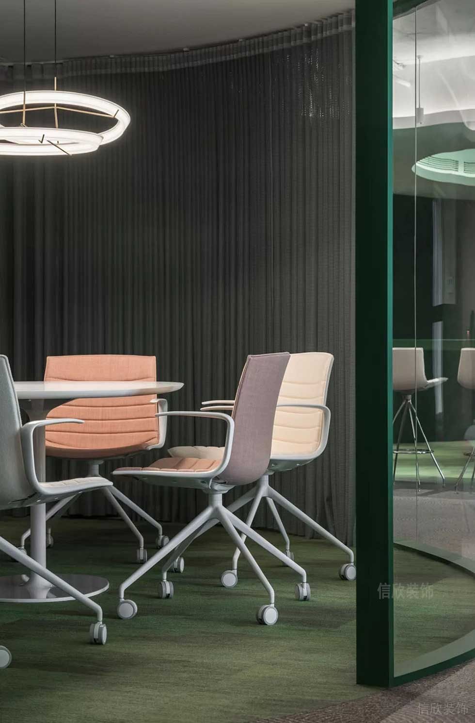 現(xiàn)代簡(jiǎn)約風(fēng)格商務(wù)公司洽談室效果圖