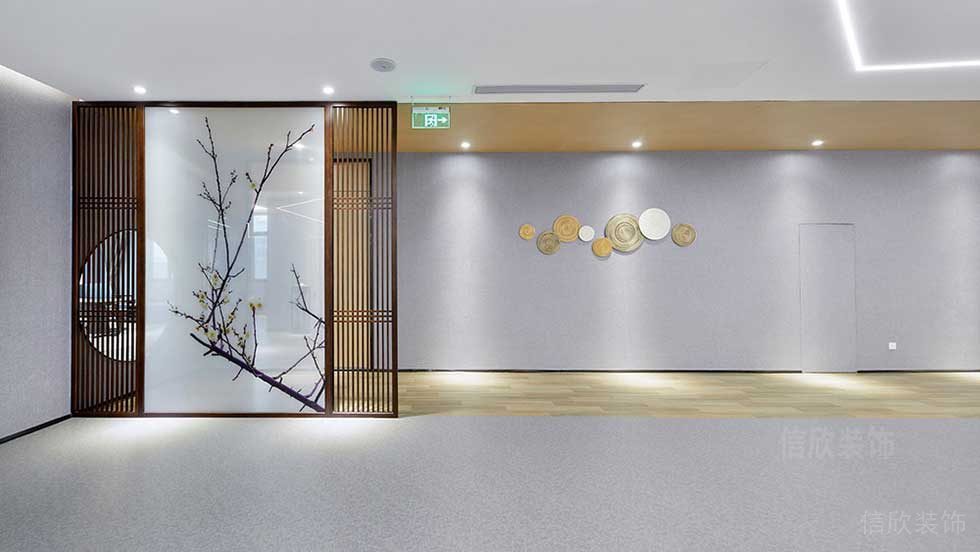 新中式風格辦公室大堂藝術(shù)屏風隔斷裝修圖