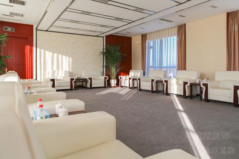 龍華辦公室裝修會(huì)議區(qū)實(shí)景圖