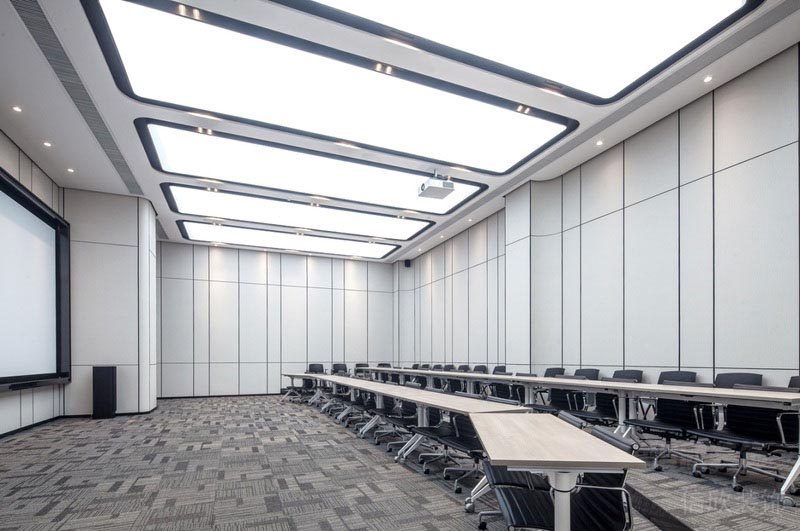 深圳市龍華區(qū)辦公室報告廳