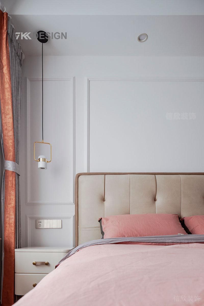 深圳市福田區(qū)新洲富通九曜公館主臥床頭燈