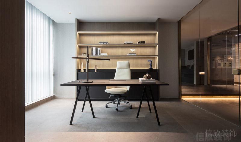 深圳南山現代工業風設計公司辦公室裝修主任辦公室 深圳南山現代工業風設計公司辦公室裝修主任辦公室