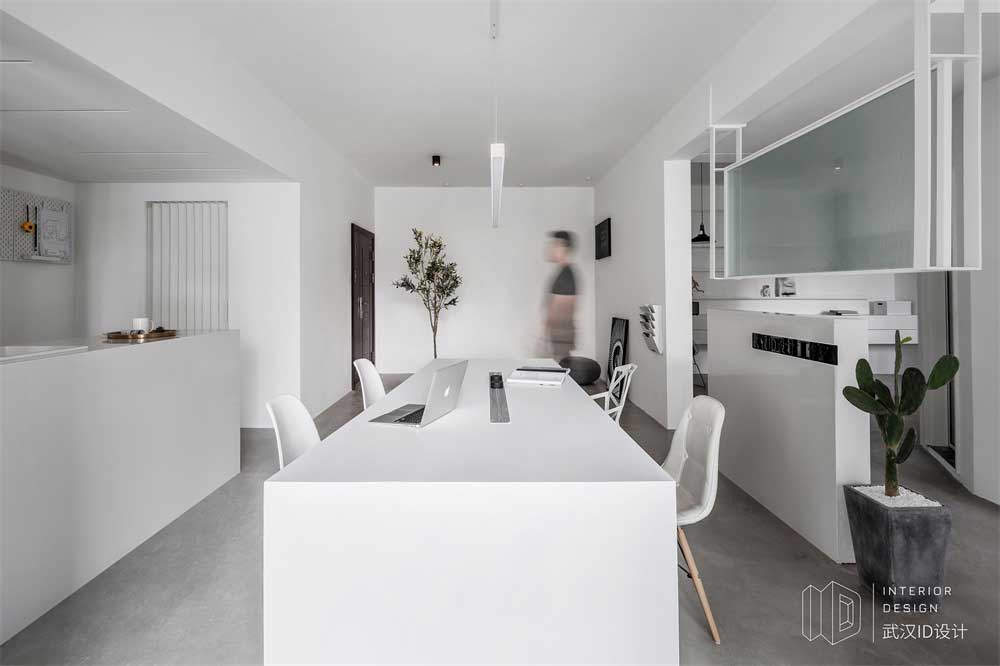 深圳市龍崗80平米現(xiàn)代風(fēng)辦公室裝修設(shè)計(jì)辦公區(qū) 深圳市龍崗80平米現(xiàn)代風(fēng)辦公室裝修設(shè)計(jì)辦公區(qū)