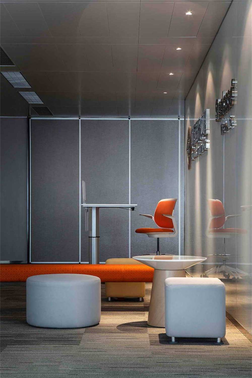 深圳福田500平方現(xiàn)代風格辦公室裝修地面鋪設(shè) 深圳福田500平方現(xiàn)代風格辦公室裝修地面鋪設(shè)