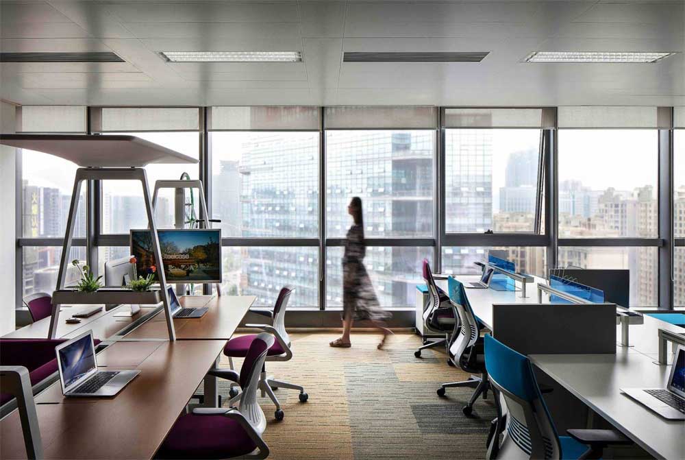 深圳福田500平方現(xiàn)代風格辦公室裝修辦公區(qū)采光效果 深圳福田500平方現(xiàn)代風格辦公室裝修辦公區(qū)采光效果