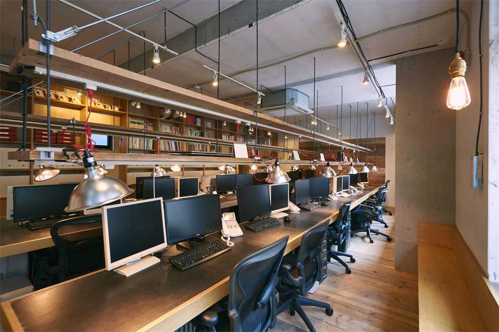 深圳龍華元芳創(chuàng)客薈工業(yè)風(fēng)辦公室裝修設(shè)計(jì)案例辦公區(qū) 深圳龍華元芳創(chuàng)客薈工業(yè)風(fēng)辦公室裝修設(shè)計(jì)案例辦公區(qū)