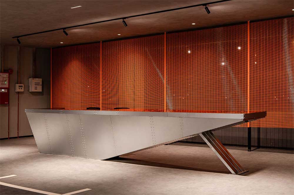 深圳南山區(qū)工業(yè)風格機場主題辦公室設(shè)計裝修-前臺