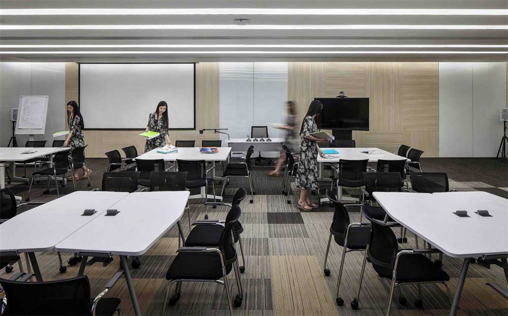 深圳福田500平方現(xiàn)代風格辦公室裝修多功能會議室 深圳福田500平方現(xiàn)代風格辦公室裝修多功能會議室