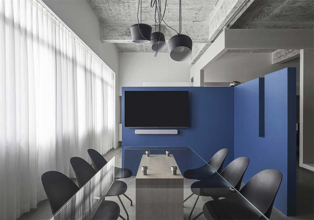 深圳市南山科技園工業(yè)風(fēng)辦公室設(shè)計裝修會議區(qū) 深圳市南山科技園工業(yè)風(fēng)辦公室設(shè)計裝修會議區(qū)