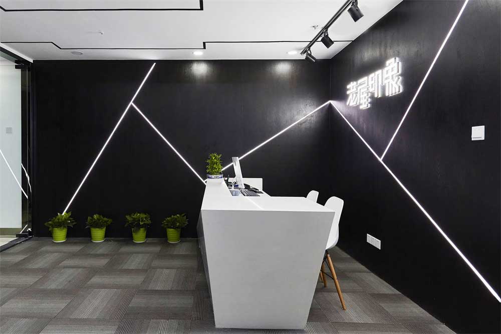 深圳市羅湖800平現代風辦公室裝修前臺 深圳市羅湖800平現代風辦公室裝修前臺