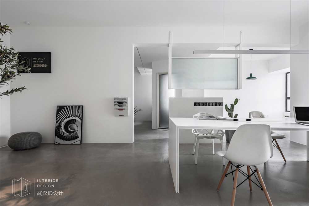 深圳市龍崗80平米現(xiàn)代風(fēng)辦公室裝修設(shè)計(jì)辦公區(qū) 深圳市龍崗80平米現(xiàn)代風(fēng)辦公室裝修設(shè)計(jì)辦公區(qū)