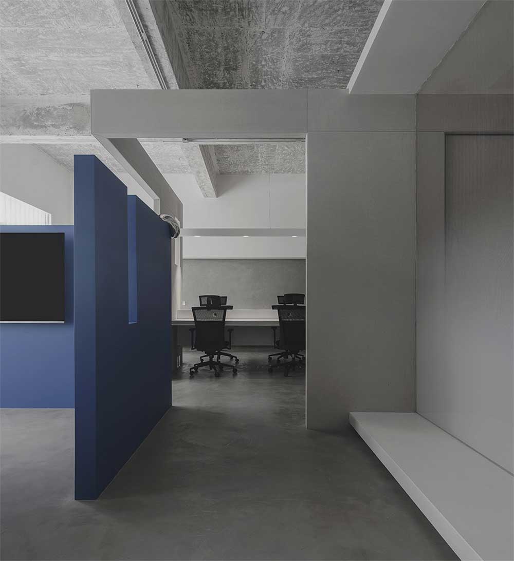 深圳市南山科技園工業(yè)風(fēng)辦公室設(shè)計裝修過道 深圳市南山科技園工業(yè)風(fēng)辦公室設(shè)計裝修過道