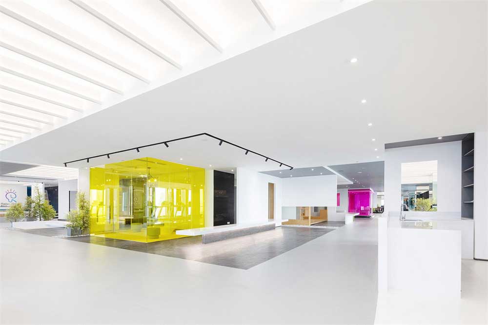 深圳龍崗區時尚白色簡約辦公室設計裝修-大廳 深圳龍崗區時尚白色簡約辦公室設計裝修-大廳