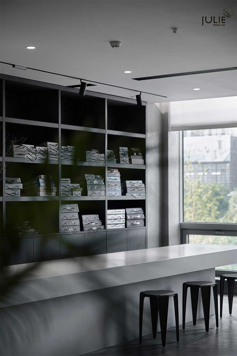 深圳光明現代風格暗色系辦公室設計裝修-島臺