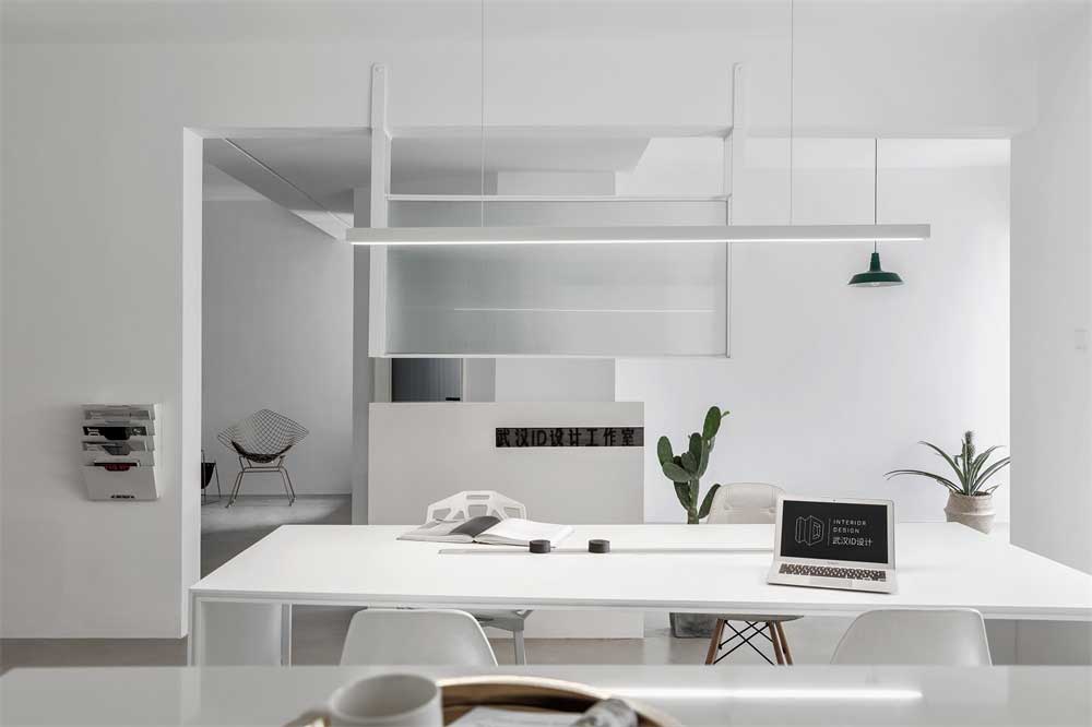 深圳市龍崗80平米現(xiàn)代風(fēng)辦公室裝修設(shè)計(jì)辦公區(qū) 深圳市龍崗80平米現(xiàn)代風(fēng)辦公室裝修設(shè)計(jì)辦公區(qū)