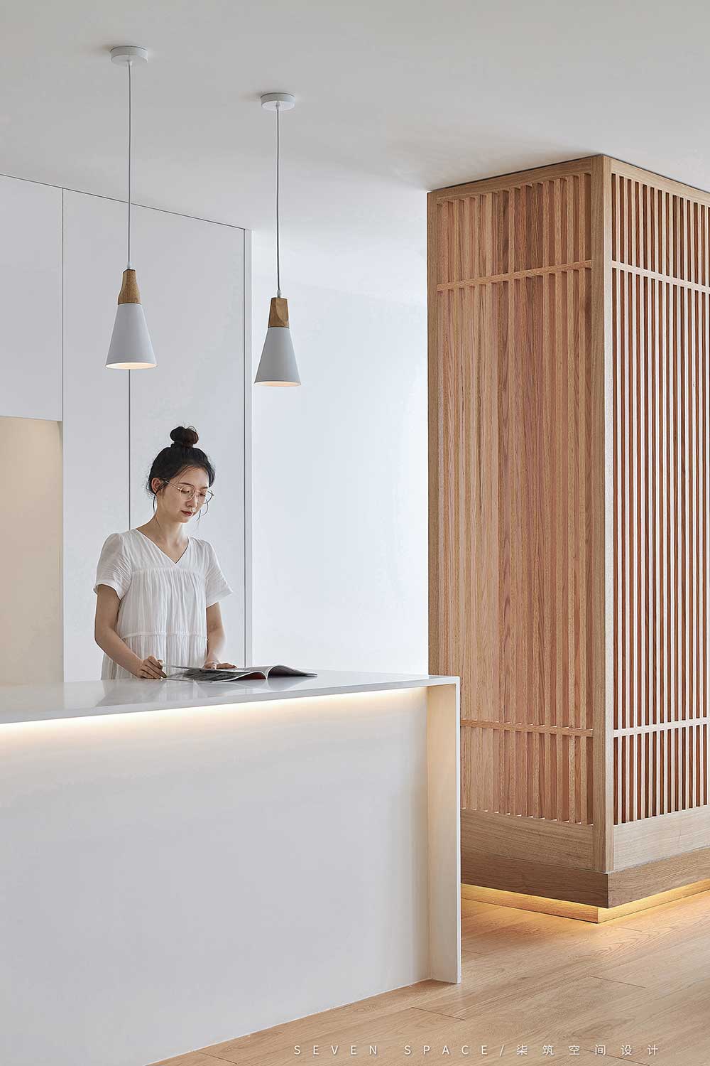 深圳市福田原木風辦公室裝修前臺 深圳市福田原木風辦公室裝修前臺