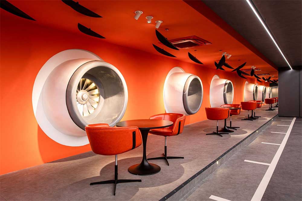 深圳南山區(qū)工業(yè)風格機場主題辦公室設(shè)計裝修-洽談區(qū)