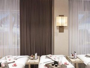 美容店布藝窗簾設(shè)計