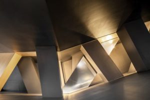 鋁和造型金屬燈飾設(shè)計辦公室過道俯視圖效果