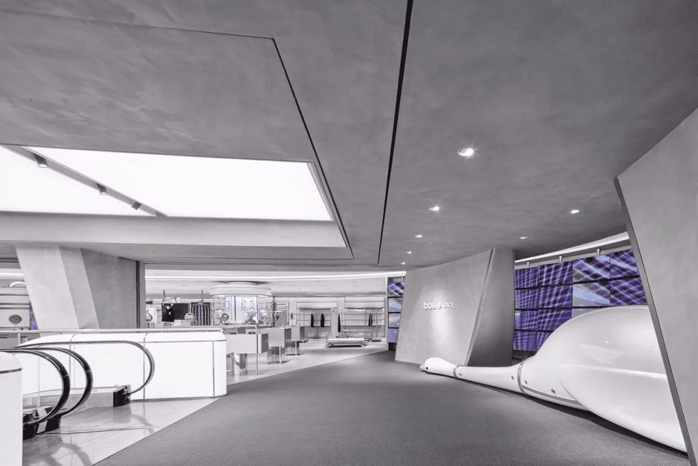 深圳市羅湖區(qū)布心現(xiàn)代風服裝店裝修大廳