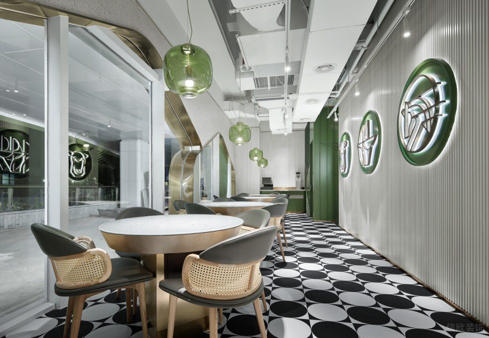 深圳南山海上世界現(xiàn)代風格火鍋餐廳裝修案例線條格柵背景墻 深圳南山海上世界現(xiàn)代風格火鍋餐廳裝修案例線條格柵背景墻