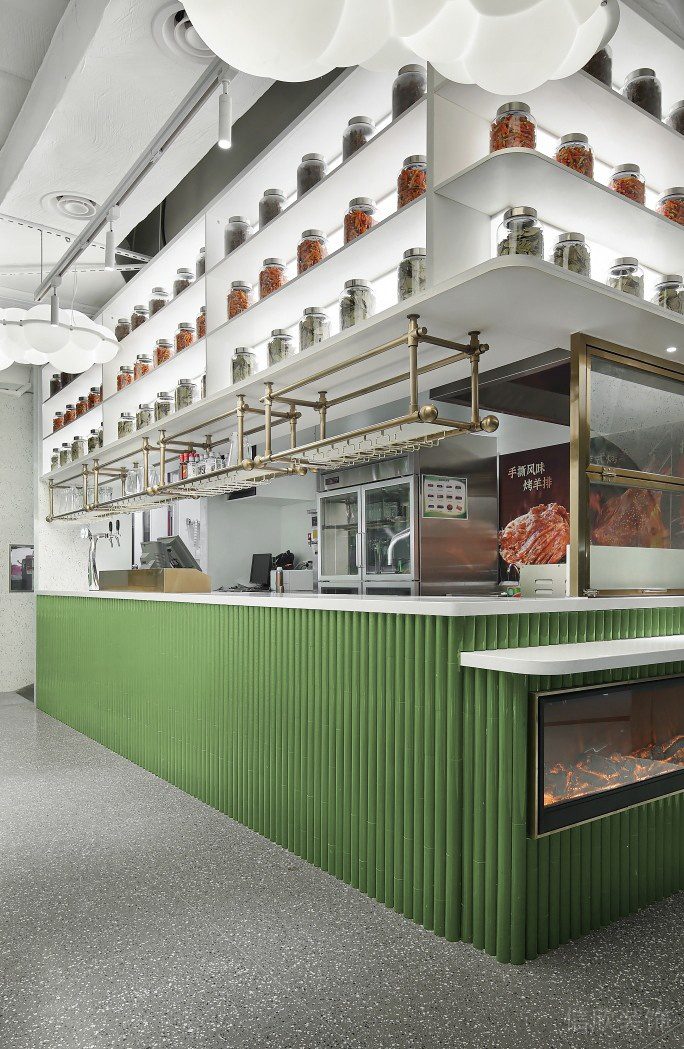 深圳南山海上世界現(xiàn)代風格火鍋餐廳裝修案例服務臺 深圳南山海上世界現(xiàn)代風格火鍋餐廳裝修案例服務臺