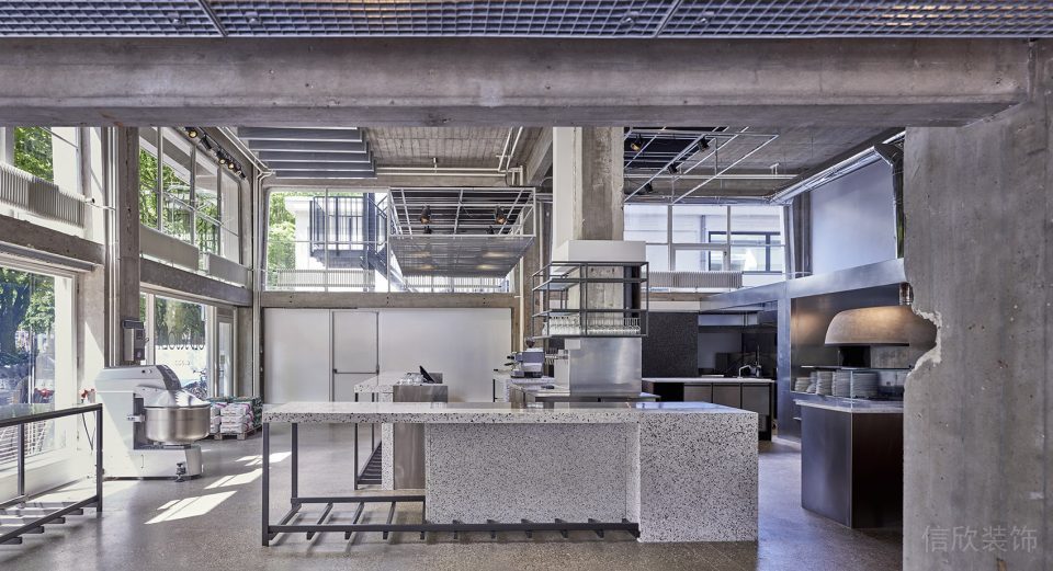 深圳寶安易尚中心灰色調(diào)工業(yè)風披薩店裝修案例灰色水磨石操作臺 深圳寶安易尚中心灰色調(diào)工業(yè)風披薩店裝修案例灰色水磨石操作臺