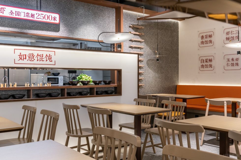 深圳龍崗京基御景時代現代中式風格餛飩面食店裝修案例原木色桌椅組合 深圳龍崗京基御景時代現代中式風格餛飩面食店裝修案例原木色桌椅組合