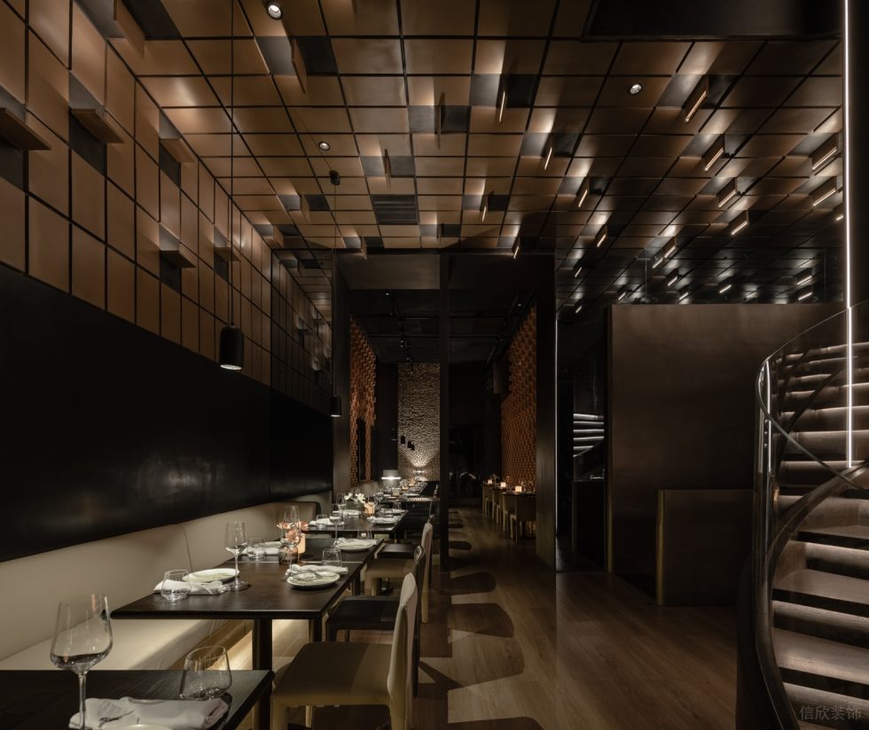 深圳南山怡海廣場輕奢風格酒吧裝修案例天花 深圳南山怡海廣場輕奢風格酒吧裝修案例天花