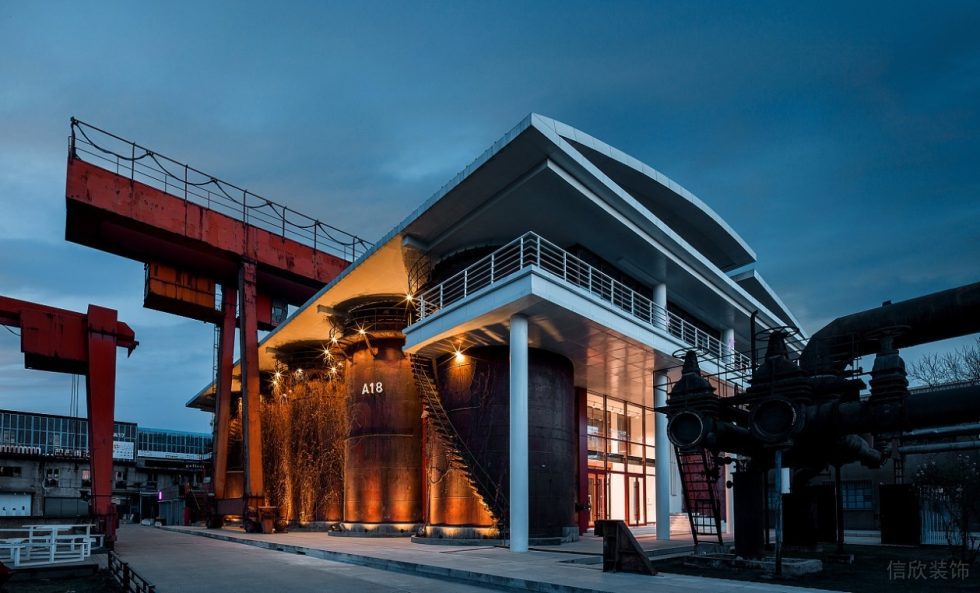 深圳市南山中心城現代風“老廠房”751時尚買手店裝修設計外立面