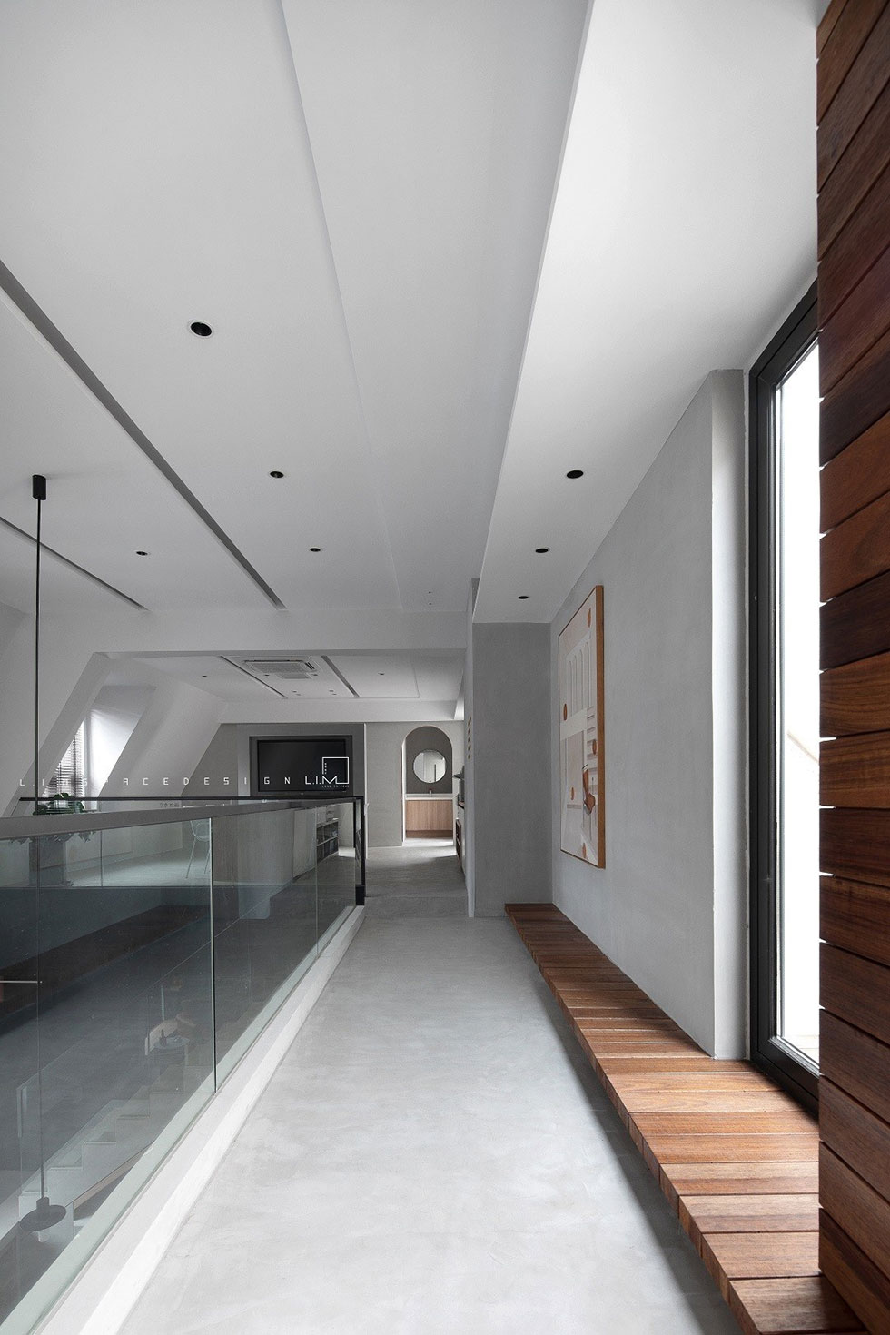 辦公室二樓過道實木地臺裝修效果圖 辦公室二樓過道實木地臺裝修效果圖