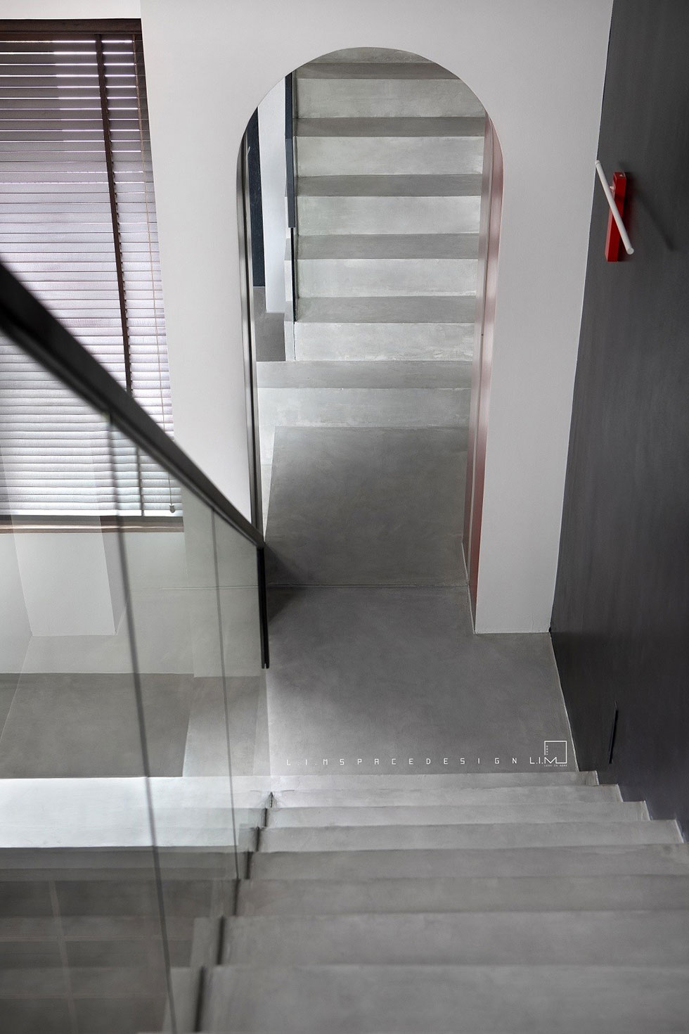 辦公室裝修樓梯間拱形門洞 辦公室裝修樓梯間拱形門洞