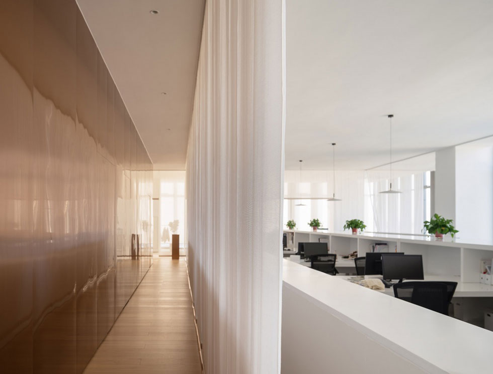 深圳南山東方科技大廈600平方米極簡現代風辦公室裝修案例辦公區 深圳南山東方科技大廈600平方米極簡現代風辦公室裝修案例辦公區